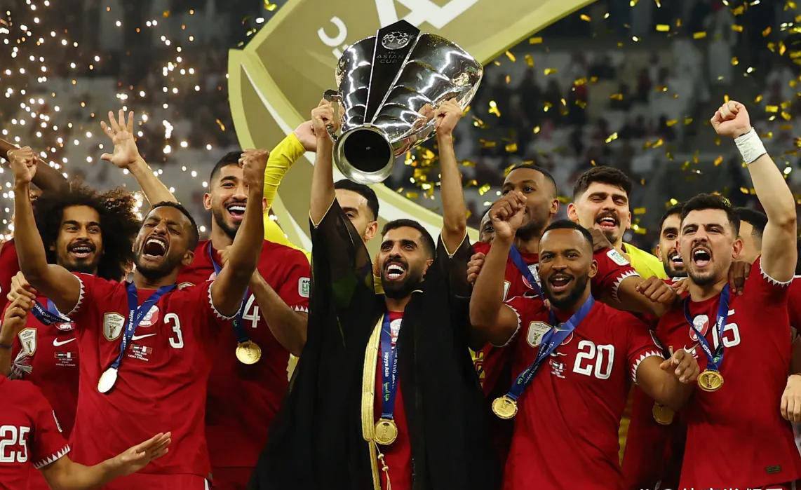 包含克罗地亚国家队在胜利中备受期待，跻身下一轮的词条