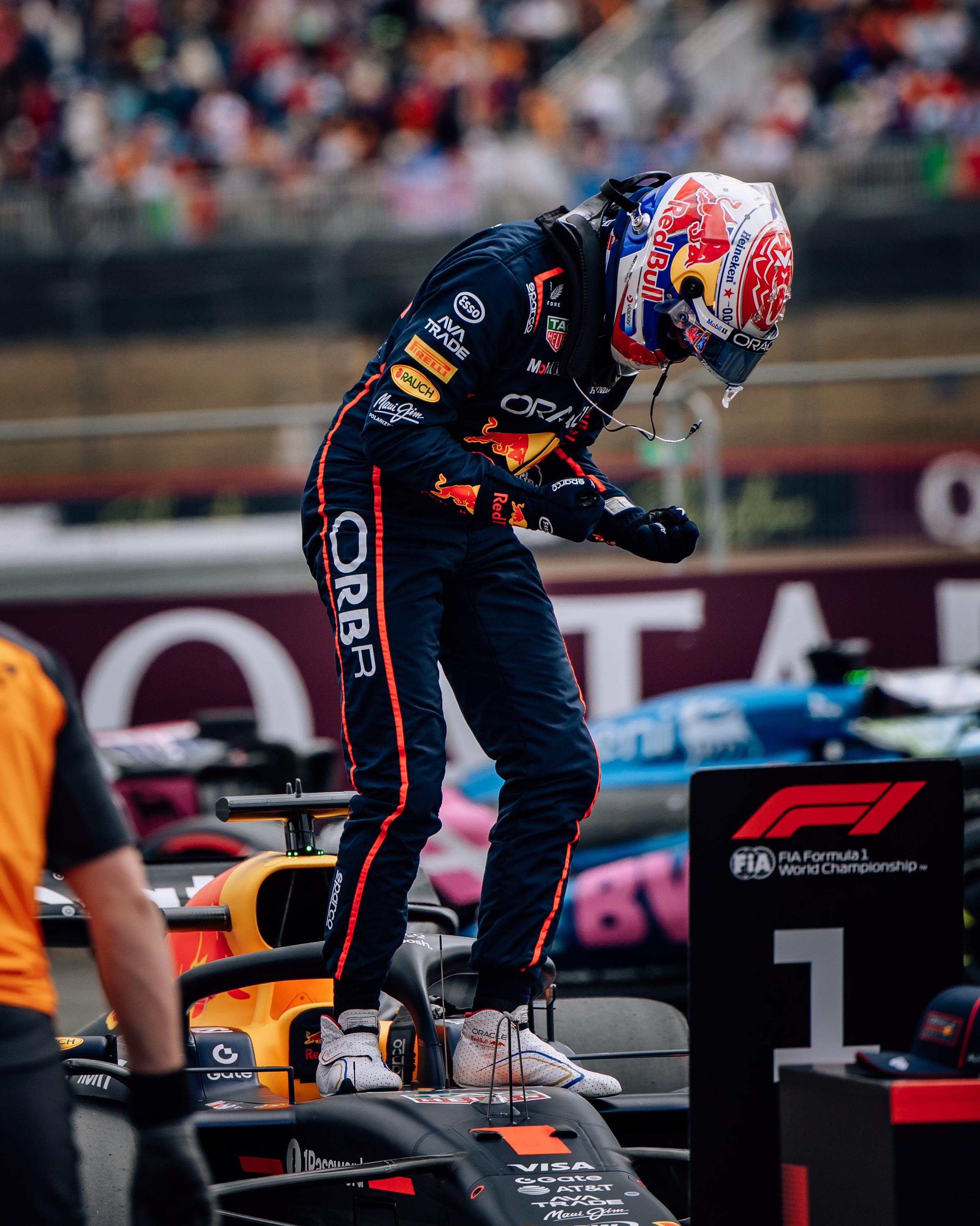 阿斯顿马丁翻盘梅赛德斯，维斯塔潘点燃赛场的简单介绍