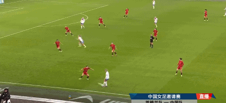 中国女足比赛中的抢球大战，场面异常激烈令人过目难忘的简单介绍