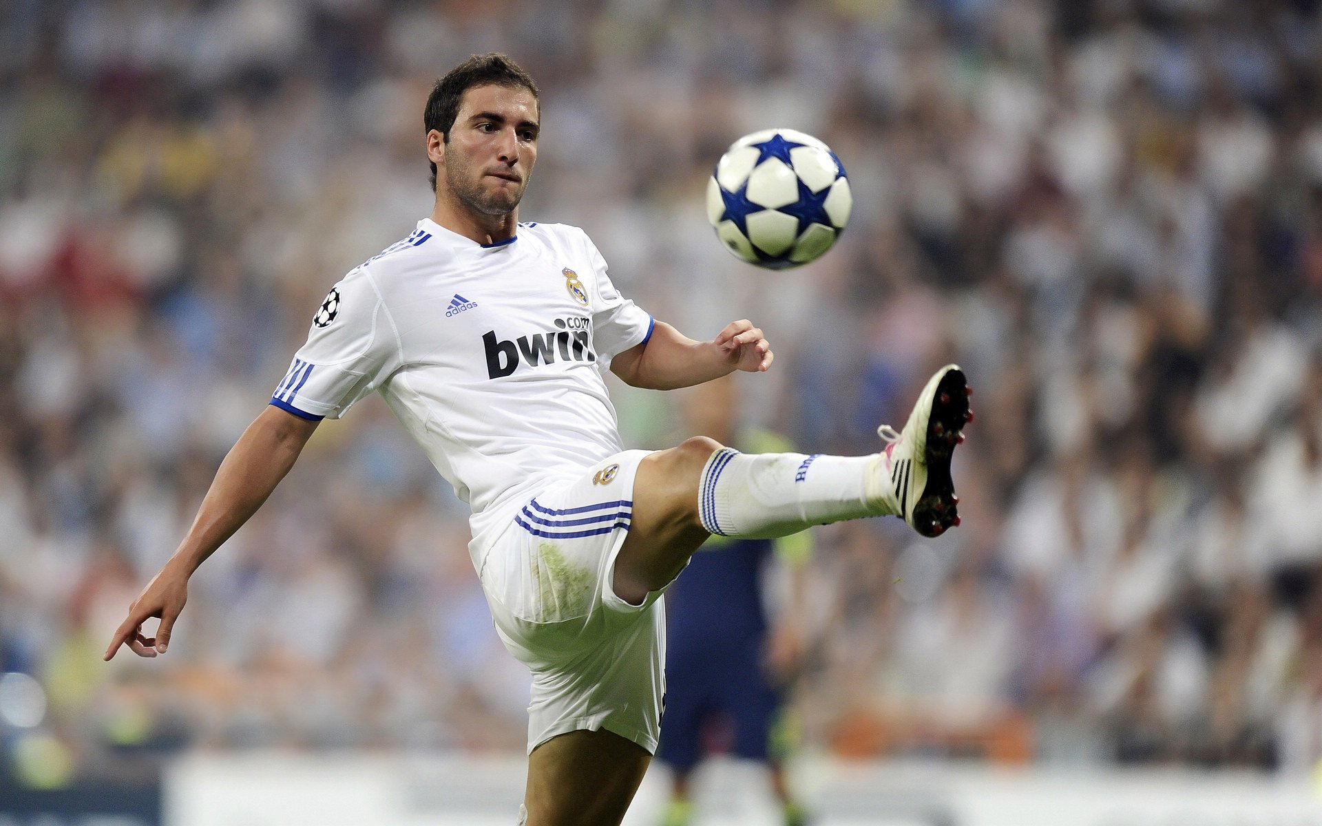 独行侠的锁链与克莱的钥匙,一场定义季后赛的压制与救赎