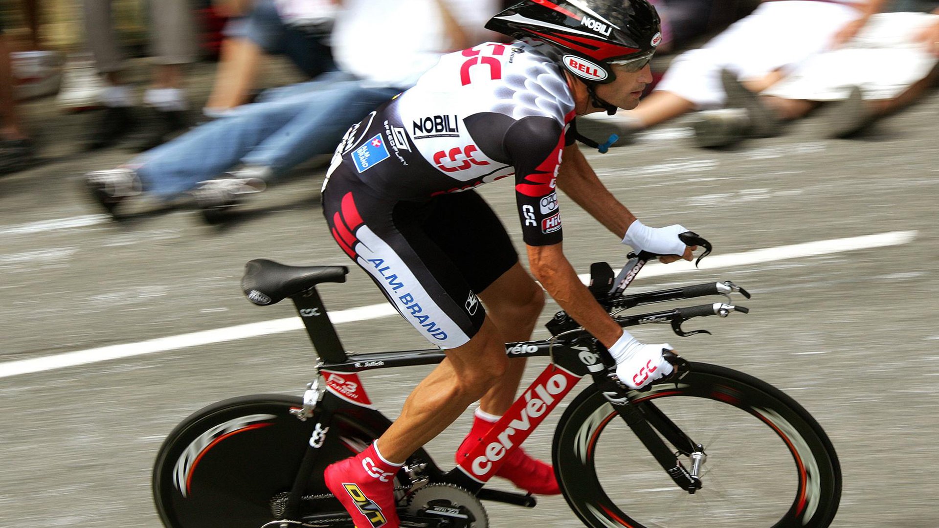 欧冠淘汰赛之夜，努涅斯点燃赛场